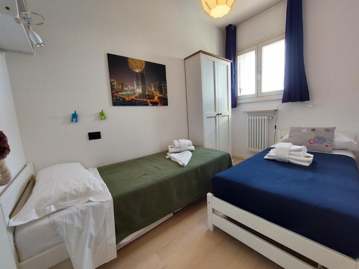סירמיונה Aurora Home מראה חיצוני תמונה