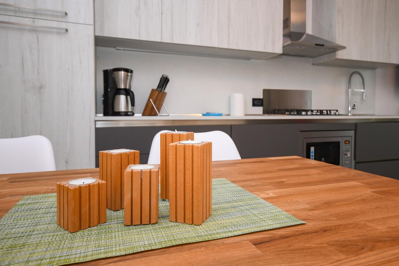 סירמיונה Aurora Home מראה חיצוני תמונה