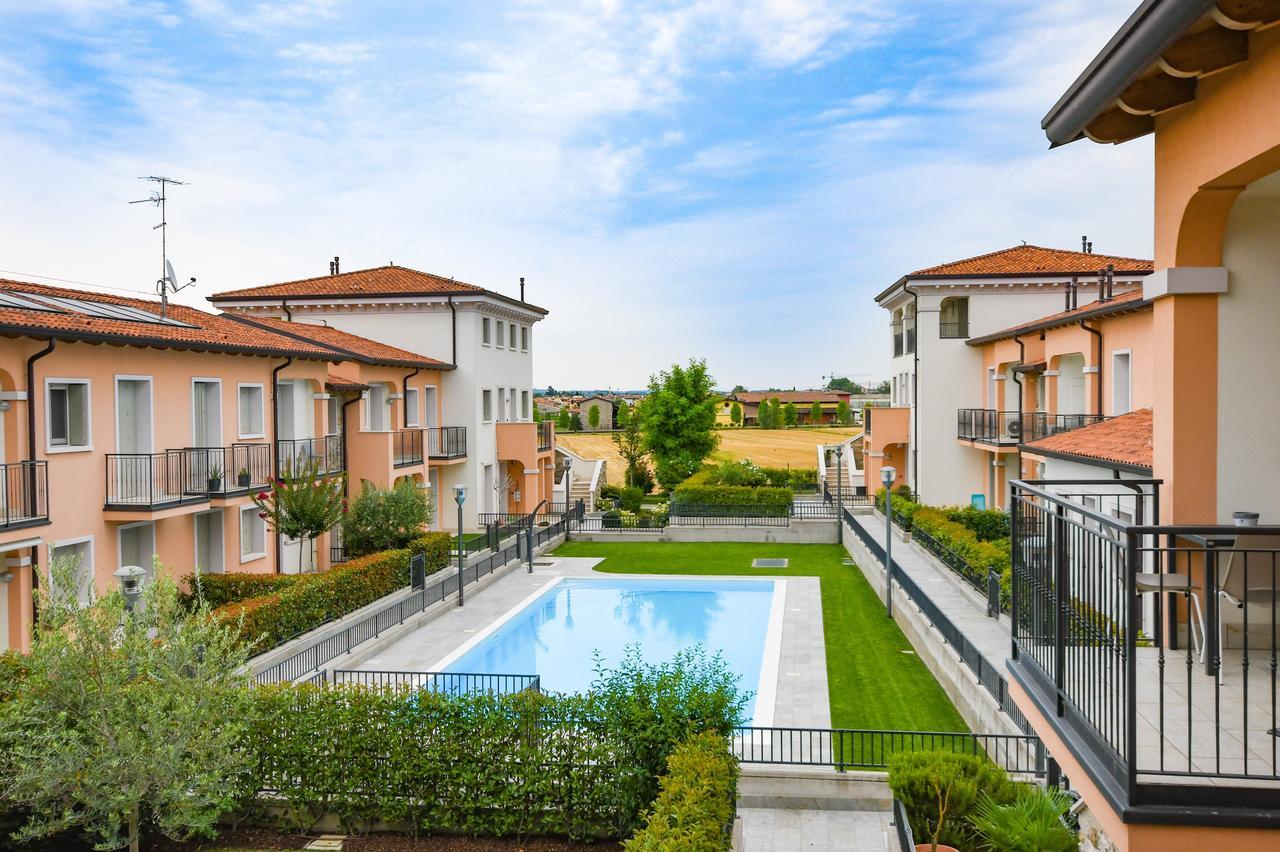 סירמיונה Aurora Home מראה חיצוני תמונה