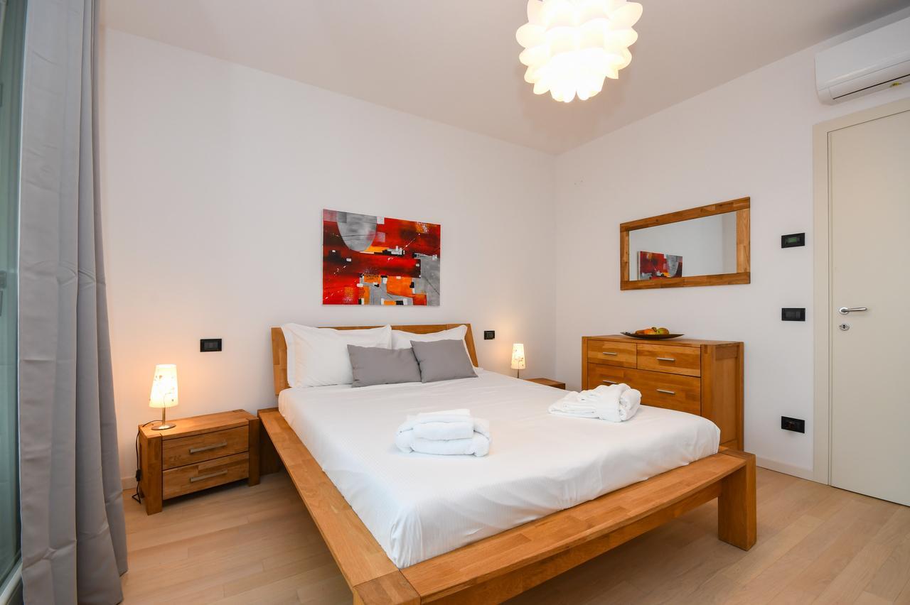סירמיונה Aurora Home מראה חיצוני תמונה