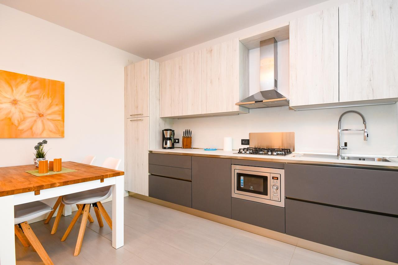 סירמיונה Aurora Home מראה חיצוני תמונה