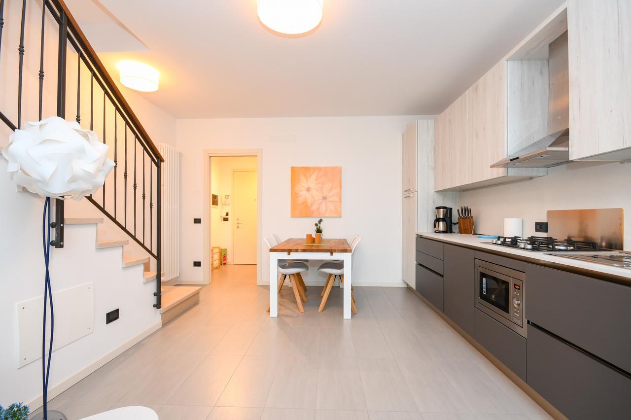 סירמיונה Aurora Home מראה חיצוני תמונה